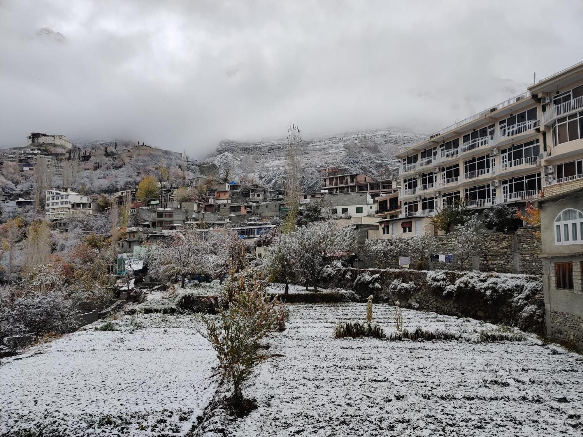 Karimabad  Hilltop Hotel, Hunza מראה חיצוני תמונה