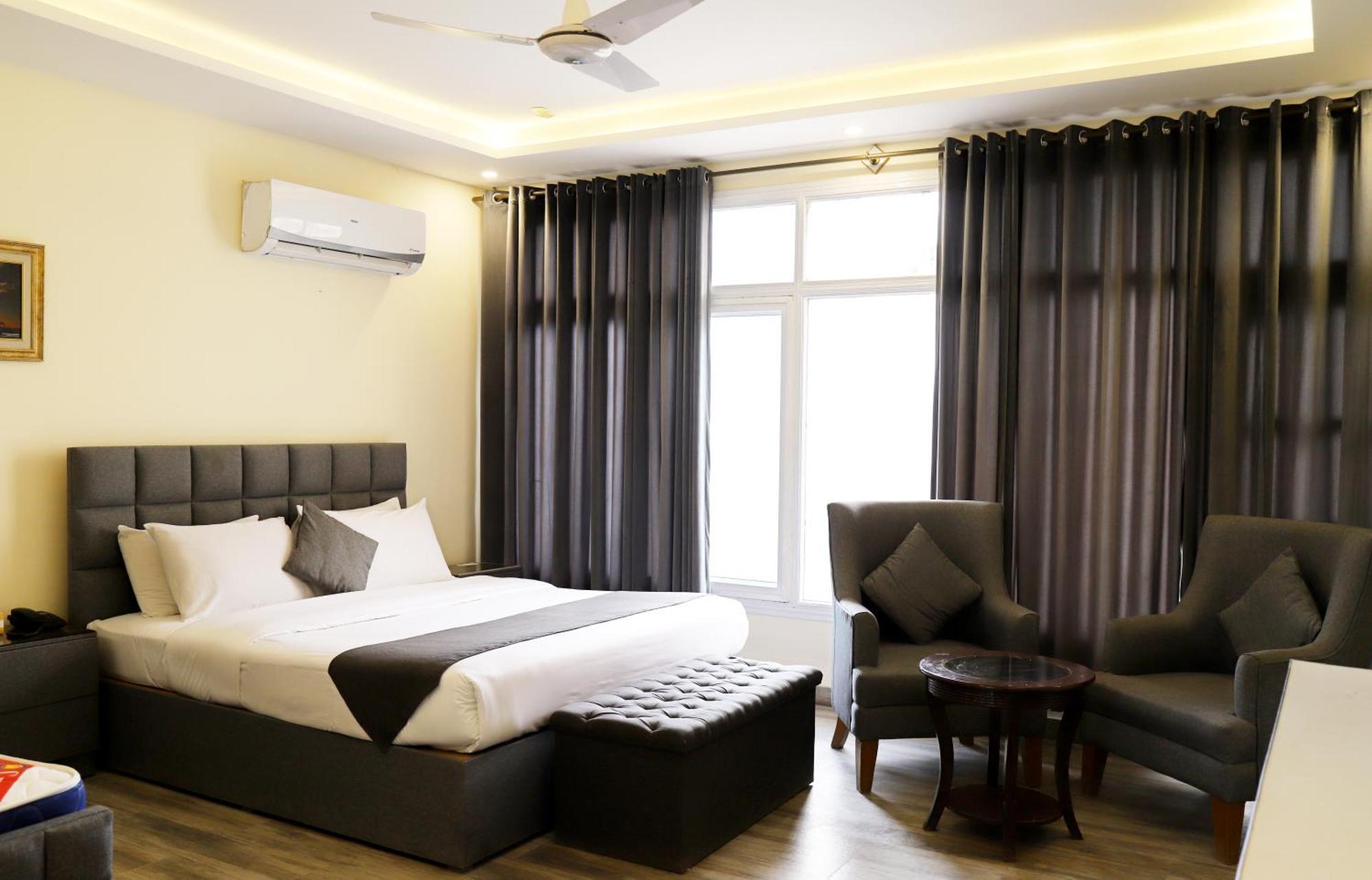 Karimabad  Hilltop Hotel, Hunza מראה חיצוני תמונה